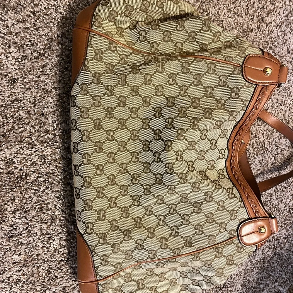 Gucci Beige and Brown Shoulder Bag - Picture 7 of 14
